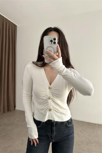 Dilvin V Yaka Drapei Düğmeli Triko Ekru Kazak