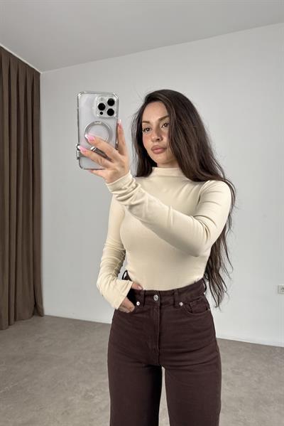 Dilvin Yarım Balıkçı Yaka Taş Body