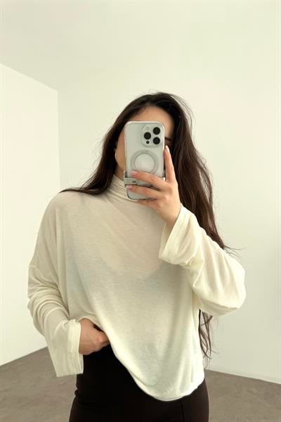 Dökümlü Balıkçı Yaka Ekru Bluz