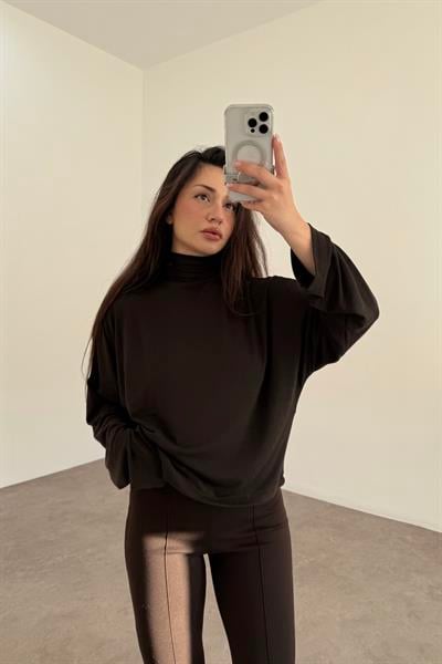 Dökümlü Balıkçı Yaka Koyu Kahve Bluz