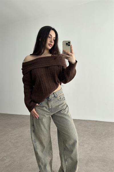 Dökümlü Madonna Yaka Salaş Kahve Kazak