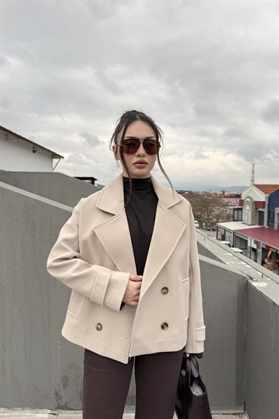 Düğme Detaylı Klasik Kesim Orta Boy Ekru Kaban