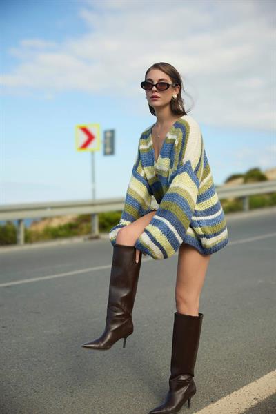 Mavi Yeşil Çizgili Orijinal Marka Kazak