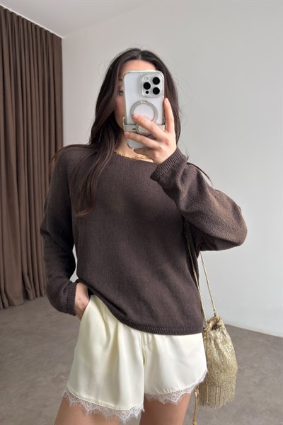 Düz Yakalı Merserize İnce Kahve Üst