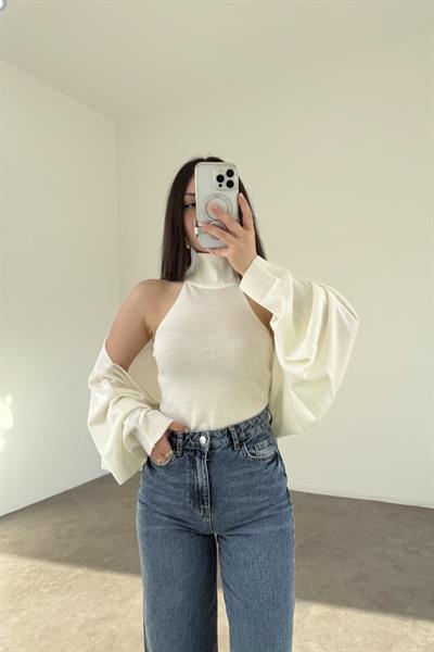 Ekru Halter Kesim Bluzlu Bolerolu Takım Üst