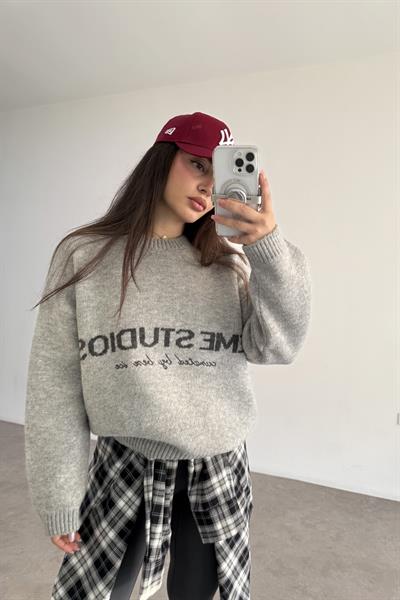 Eme Studios Gri Kazak