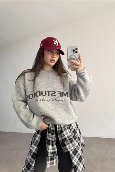 Eme Studios Gri Kazak