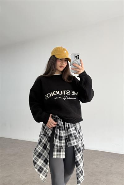 Eme Studios Siyah Kazak