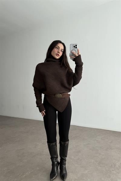 Eteği V Kesimli Boğazlı Acı Kahve Kazak