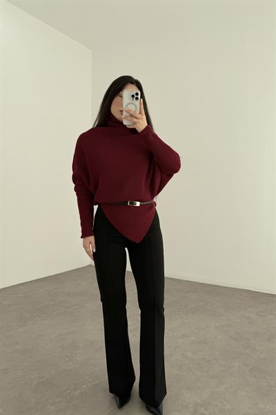 Eteği V Kesimli Boğazlı Bordo Kazak