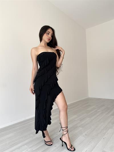 Asimetrik Kesim Volanlı Yasmin Elbise