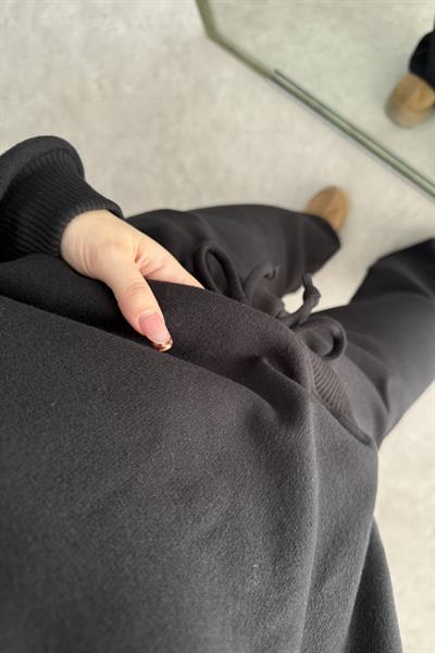 Fitilli Dokulu Siyah Eşofman Takımı