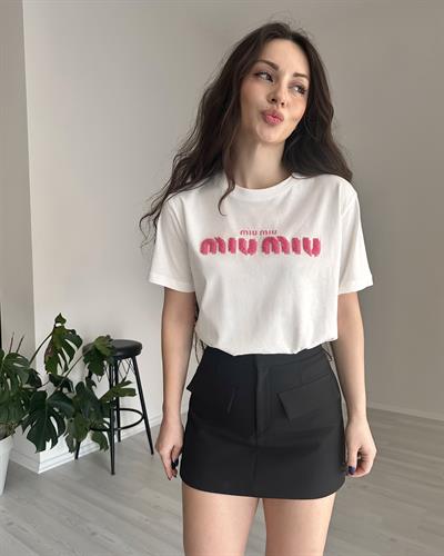 F/MM Pembe Logolu Beyaz Tişört