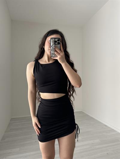 Zr Pencere Detaylı Büzgülü Elbise