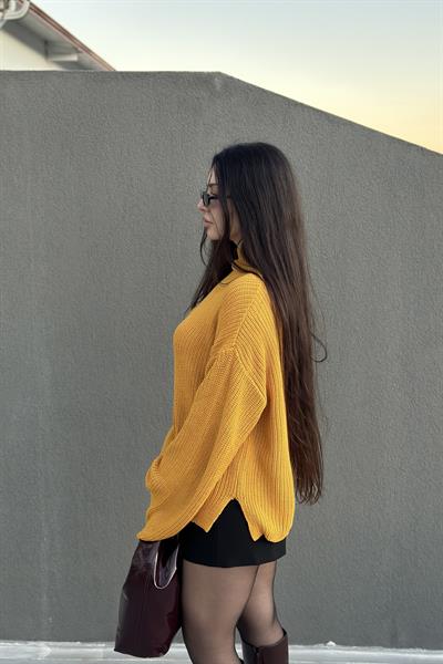 Geniş Kollu Dik Yaka Premium Kazak Hardal