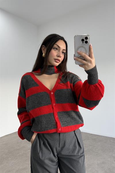 Gri Kırmızı Çizgili Atkılı Hırka