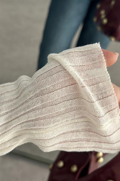 HM Dik Yakalı Transparan Bluz Ekru