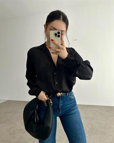 İpek Saten Dökümlü Siyah Gömlek