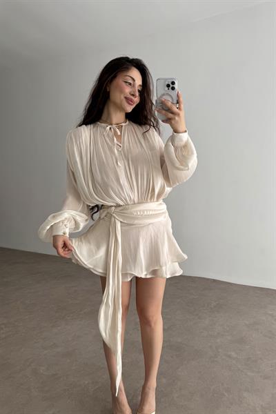 Işıltılı İpek Saten Drepeli Elbise 