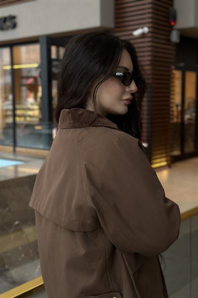 Kadife Yaka Detaylı Su İtici Kumaş Koyu Kahve Ceket