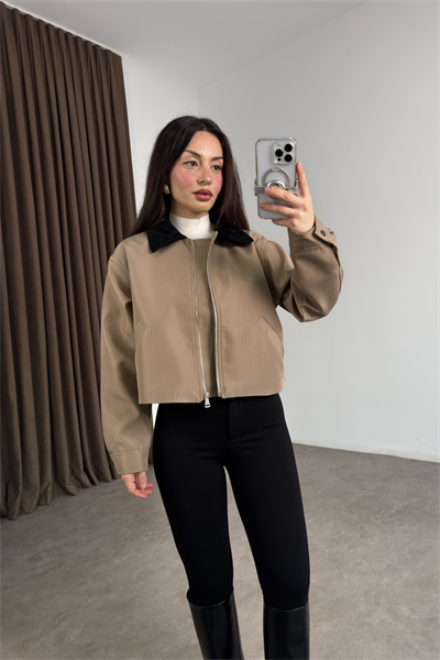 Kadife Yakalı Kısa Bondit Vizon Ceket