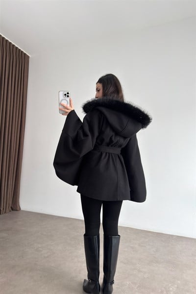 Kapüşonu Kürklü Kaşe Siyah Panço 