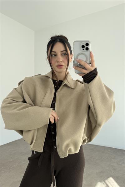 Kaşe Bomber Kesim Fermuarlı Bej Mont