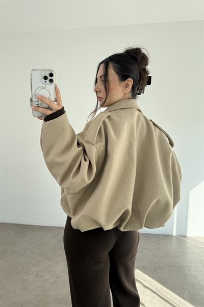 Kaşe Bomber Kesim Fermuarlı Bej Mont