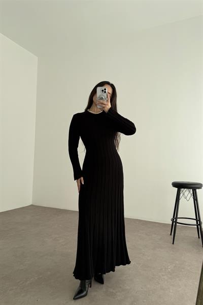 Kaşkorse Uzun Eteği Volanlı Elbise Siyah