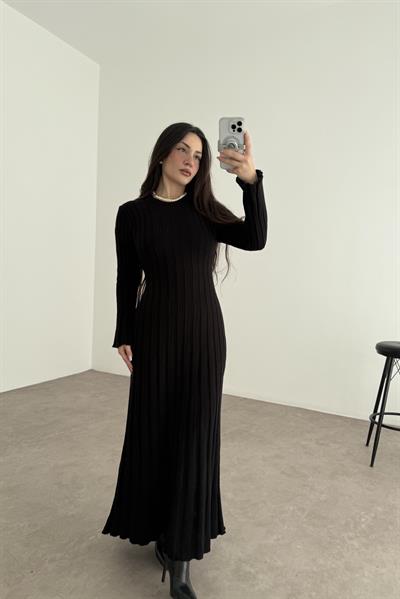 Kaşkorse Uzun Eteği Volanlı Elbise Siyah