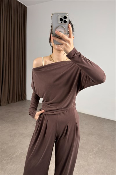 Kayık Yaka Modal Kahve Bluz Pantolon Takım