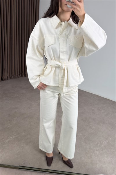 Kemer Detaylı Ekru Denim Takım