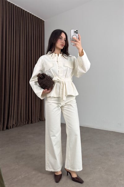 Kemer Detaylı Ekru Denim Takım