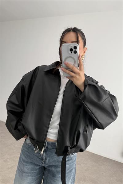 Kemer Detaylı Yakalı  Bomber Deri Siyah Ceket