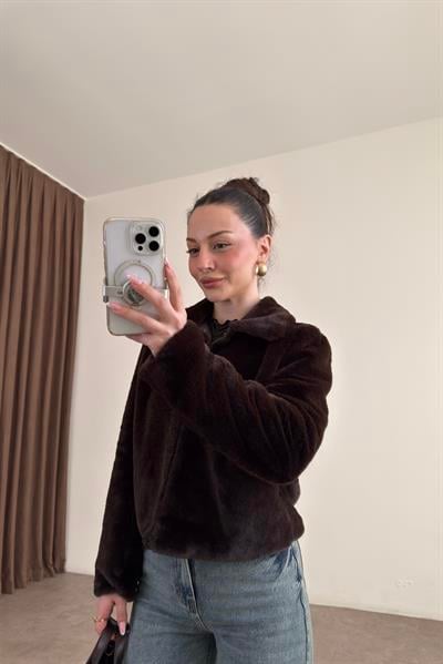 Kısa Kürk Yakalı Kahve Ceket