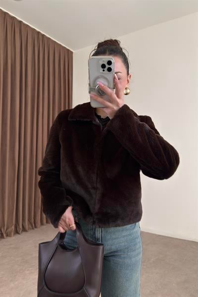 Kısa Kürk Yakalı Kahve Ceket