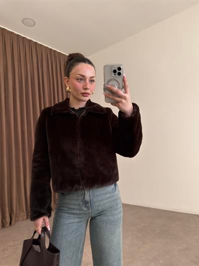 Kısa Kürk Yakalı Kahve Ceket