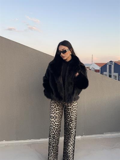 Kısa Yakalı Premium İthal Siyah Kürk