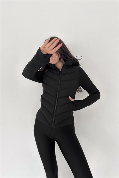 Kollu Kapüşonlu Kontrast Şişme Mont