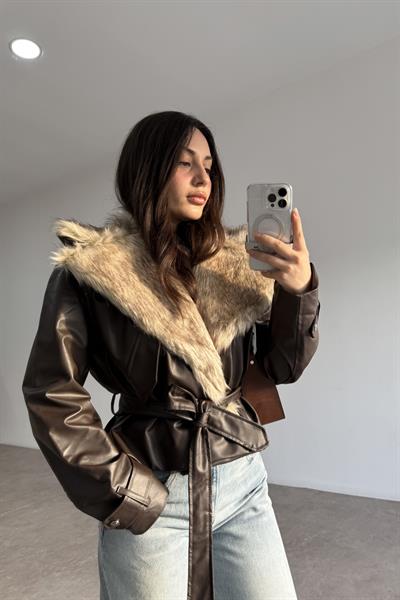 Kruvaze Kuşaklı Yakası Kürklü Acı Kahve Deri Ceket  