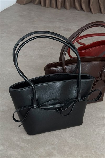 Kurdeleli Çanta Siyah