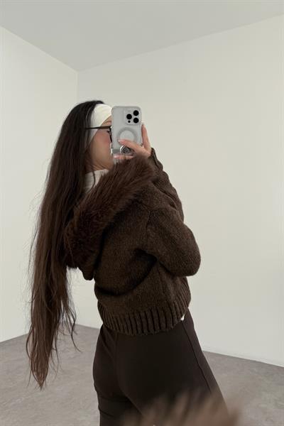 Kürklü Kapüşonlu  Fermuarlı Kahve Hırka 