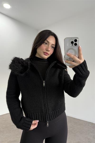 Kürklü Kapüşonlu  Fermuarlı Siyah Hırka 