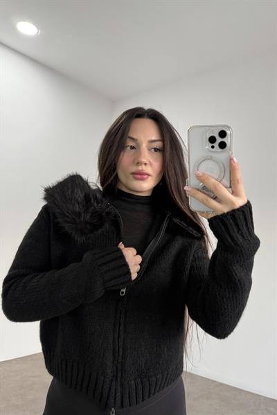 Kürklü Kapüşonlu  Fermuarlı Siyah Hırka 