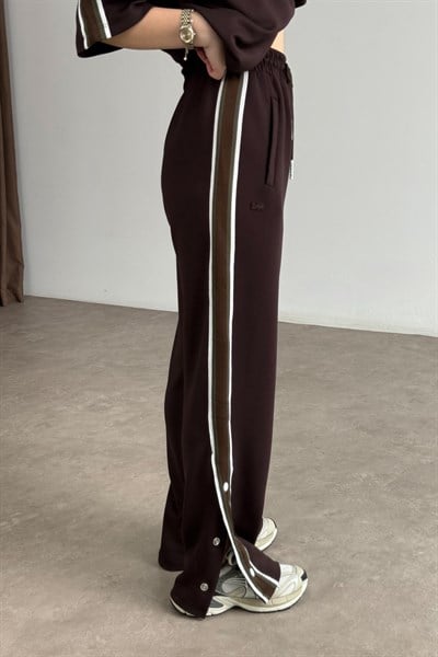 Lcst Paçası Çıt Çıtlı Şeritli Kahverengi Eşofman Takımı