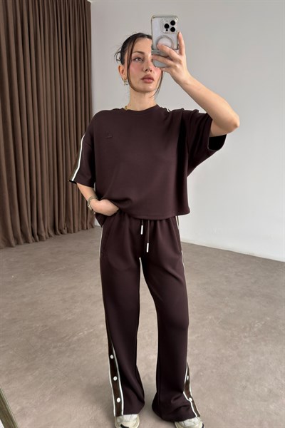 Lcst Paçası Çıt Çıtlı Şeritli Kahverengi Eşofman Takımı