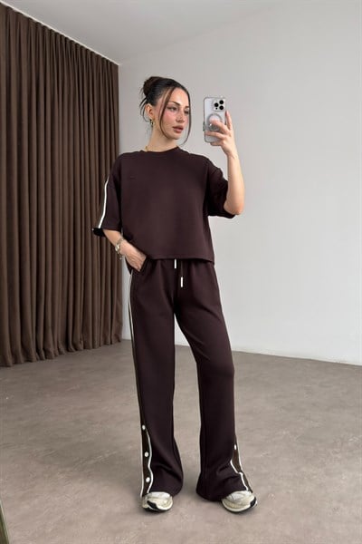 Lcst Paçası Çıt Çıtlı Şeritli Kahverengi Eşofman Takımı