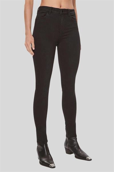 LJ Ora. Skinny Toparlayıcı Skinny Siyah Tayt Jean