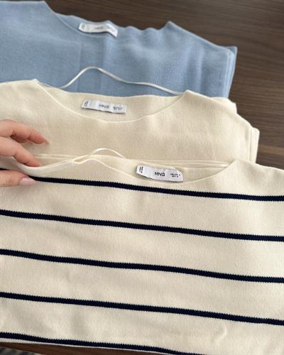 MNG Orijinal Mavi Düz Yaka Kazak