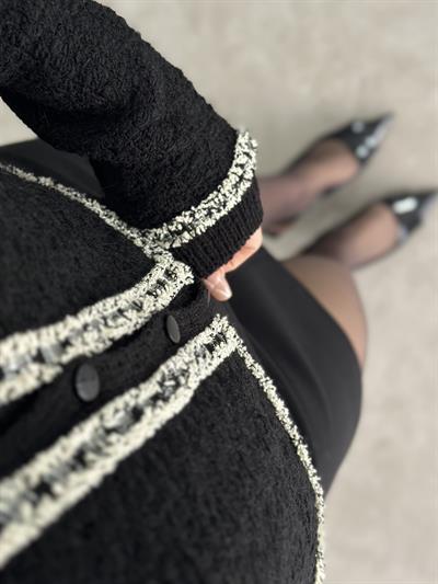 Mng Orj. Siyah Tüvit Hırka